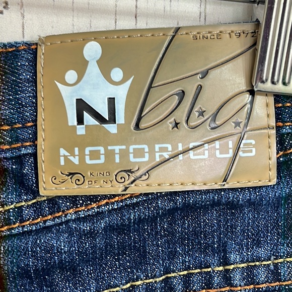Notorious Big Dark Wash High Rose Wide leg jeans Vintage - Picture 5 of 8
